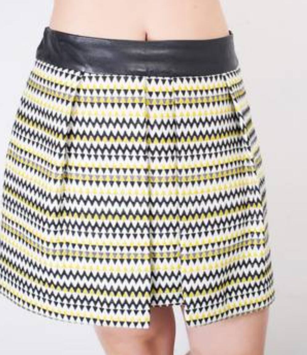 Vintage Milly of New York Black Leather Yellow Chevron Pleated Mini Skirt Sz 8